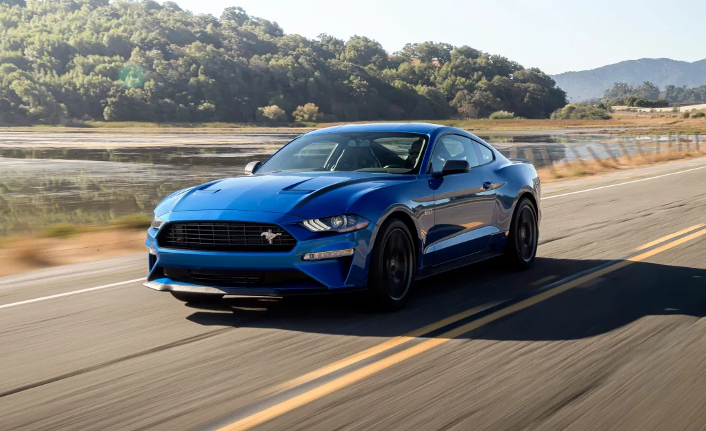 2020 ford mustang